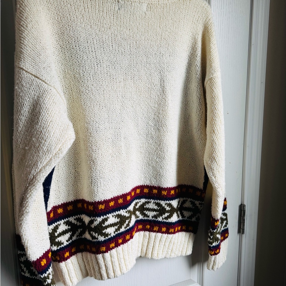 Cozy BayClub Patterned Sweater - Picture 2 of 7